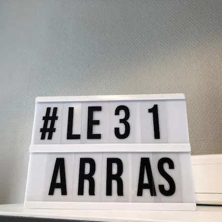 Le 31 Au Coeur Des Places Arras Exterior photo